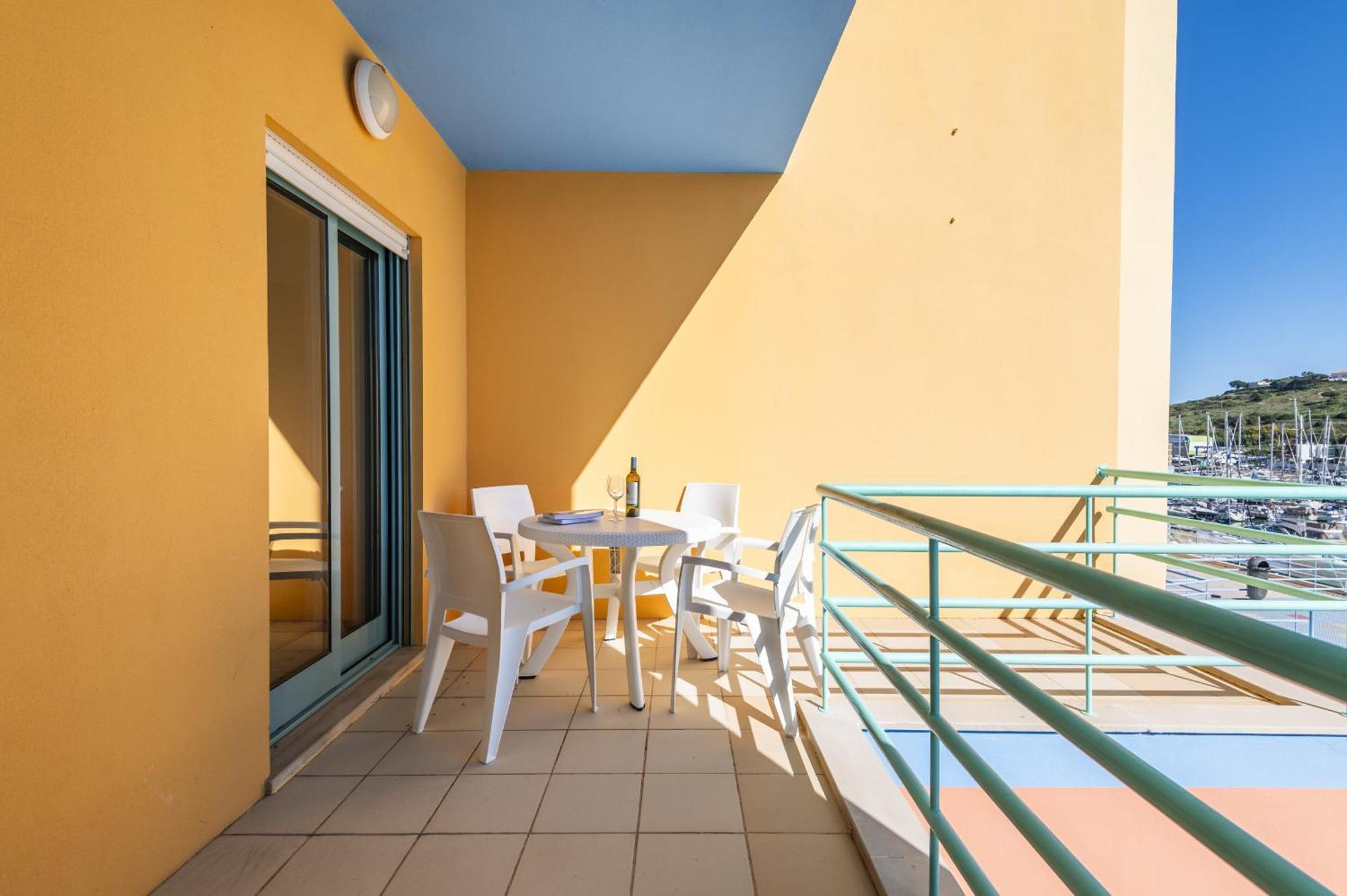 Marina Breeze Apartment With Pool - 900M From The Beach Albufeira Exterior foto